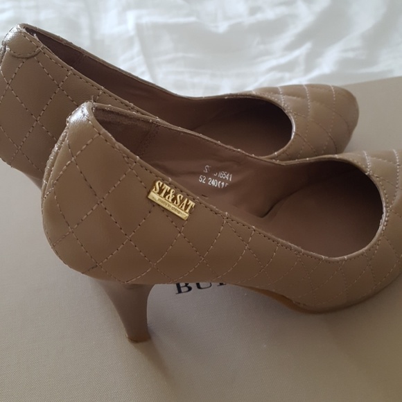 Heel - Picture 4 of 4